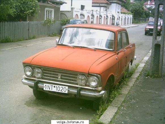 Frumuseti surprinse in tara - Inca un Moskvici pietrean - Auto